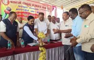 ಕರ್ನಾಟಕ ಮಾಧ್ಯಮ ಪತ್ರಕರ್ತರ ಸಂಘ (ರಿ) ಅರಸೀಕೆರೆ ತಾಲೂಕು ಘಟಕ ಉದ್ಘಾಟನೆ ಹಾಗೂ ಪದಗ್ರಹಣ ಕಾರ್ಯಕ್ರಮ ನಗರದ ಹೊರಬಾಗದಲ್ಲಿರುವ ಸ್ಕೈ ಲೈಟ್ ಫೆವಿಲಿಯನ್ ರೆಸಾರ್ಟ್ ನಲ್ಲಿ ನಡೆಸಲಾಯಿತು