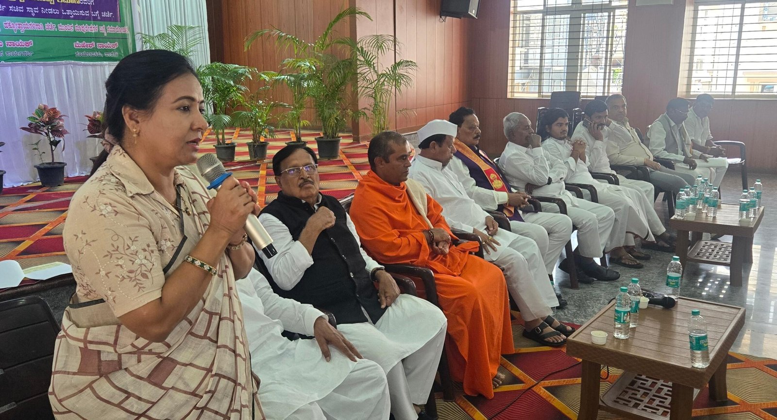 ಲಂಬಾಣಿ ಸಮುದಾಯಕ್ಕೆ ಮಂತ್ರಿ ಸ್ಥಾನ ನೀಡುವಂತೆ ಒತ್ತಾಯ